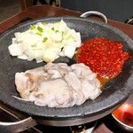 KOREAN DINING 長寿韓酒房 - 大石焼チュクミポックム2