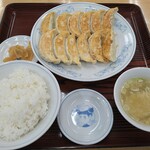 ぎょうざの満洲 上福岡北口店 - ダブル餃子定食