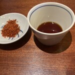 Tsuke Soba Ishii - 辛粉と蕎麦つゆ
