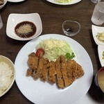 ダイニングキッチン アオヤマ - とんかつ定食