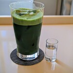 TORAYA TOKYO - 大好きな白味噌ですが、私には それだけでは甘みが口に残るので、 抹茶グラッセ (冷 抹茶) のホロ苦サッパリが、ぴったりでした (*^^)v