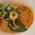 39 THAI RESTAURANT - 香草たっぷりのトムヤン麺