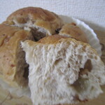 ブーランジェリー メゾン ユキ - くるみりんごの中