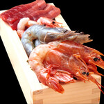 Medium fatty tuna, sweet shrimp, red shrimp, angel shrimp rice bowl