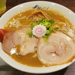 麺や 紡 - ビューです