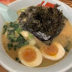 山岡家 - 料理写真:醤油。岩のりと味玉はマスト