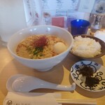 支那そば　まるこう - 特製担々麺1250円ライス大盛200円