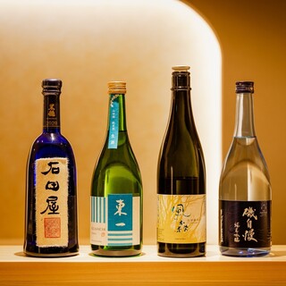 こだわりの江戸前鮨に合う、厳選した日本酒のペアリングもご提案