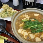 極楽うどん TKU - 鍋焼き麻婆豆腐うどん（ちょっと〆ご飯付き）