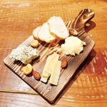 Assorted 3 types of cheese