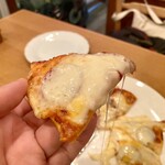 ピッコロヂヂ - サラミのピッツァリフト