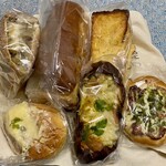 オブジェ - お持ち帰りのパン〜♡