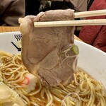 クリーミーTonkotsuラーメン 麺家 神明 - チャーシュー