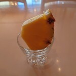 珈琲 ちゃ茶 - ◯パイナップル一欠片
生のパイナップルの切身だった
甘みと酸味がいい感じだった
