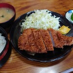 230198811 - ロースカツ定食 890円