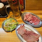 肉問屋直営 食肉市場 とんちゃん焼肉 大王 - ハラミ&カシラ定食(税込600円)
            タン(税込380円)