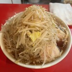 らーめん 526 - 醤油ラーメン野菜からめニンニク