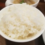 キッチン ブルー グローブ - ご飯大盛りのアップ