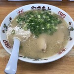 ラーメンやまもと - 料理写真:ラーメン