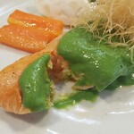 キッチン ブルー グローブ - カットします