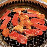 焼肉 肉の街 - 