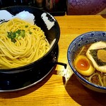 Tonkara Shagara - つけ麺