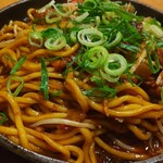 Okonomiyaki Teppanyaki Monchama - 焼きそば 牛スジコン