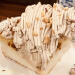 珈琲店 スパニョラ - モンブラントースト断面