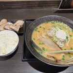 Uonuma Ramen Gan'Ya - 