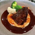 ビストロミモザ - ビーフのやつ