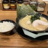 横浜家系ラーメン春吉家 天神三丁目店