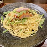 MOLO DI IIDABASHI - 山菜とベーコンの和風