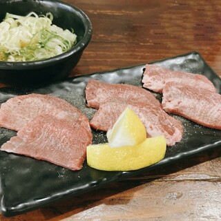 ホルモン焼き やまだ_1