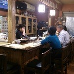 虹河 - カウンタ-にもおママさんと客様が盛り上がっている！！