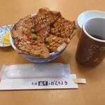 ぱんちょう - 豚丼(梅)