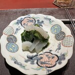Ji-Cube - ❶京レン草とアオリイカ、山椒の和え物。