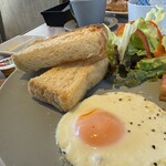 カフェ&クレープリー とびだす焙煎所 - 