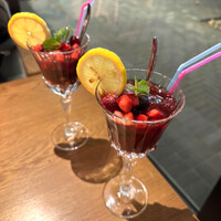 やさいの王様 用賀店 - 自家製サングリア（税込750円）
                フローズンフルーツサングリア（税込780円）
