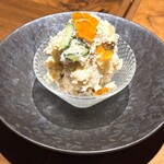 日本酒バル ゆすら堂 - 大人のポテトサラダ~イクラ乗せ~