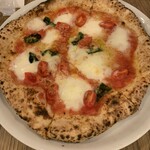 Trattoria e Pizzeria LUNETTA - マルゲリータD.O.C