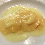 ヴォーロ・コズィ - ポレンタとタレッジョチーズのラヴィオリ