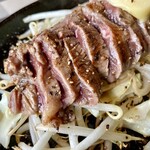 おやじのステーキ - 肉の断面見えるかな？
