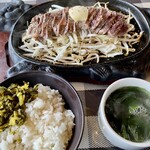 おやじのステーキ - ビフテキ(150g)＝1800円
※ご飯  スープはセルフ