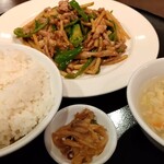 北浜 上海食苑 - 青椒肉絲定食