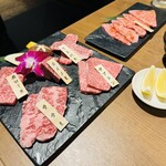 和牛焼肉ブラックホール - 