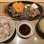 やよい軒 - 料理写真: