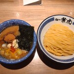 麺や兼虎 博多デイトス店 - 