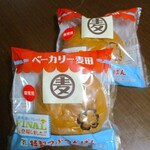 セブンイレブン - 料理写真:”義母と娘のブルース” と セブンイレブンの 特別コラボ企画の ”麦田のあんパン” 168円(税別)。ドラマと同じで あんパンに四葉のクローバーが刻印されています。