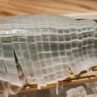 対馬のどぐろとイカ活き造り 博多 魚蔵 都ホテル店 - 