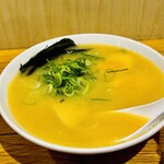 濃厚鶏塩白湯ラーメン ほったて小屋 - 鶏白湯